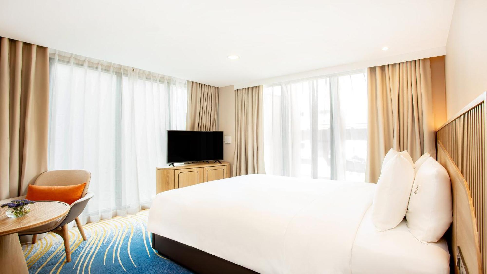 Holiday Inn Express & Suites Bangkok Central Pier By Ihg Exterior foto