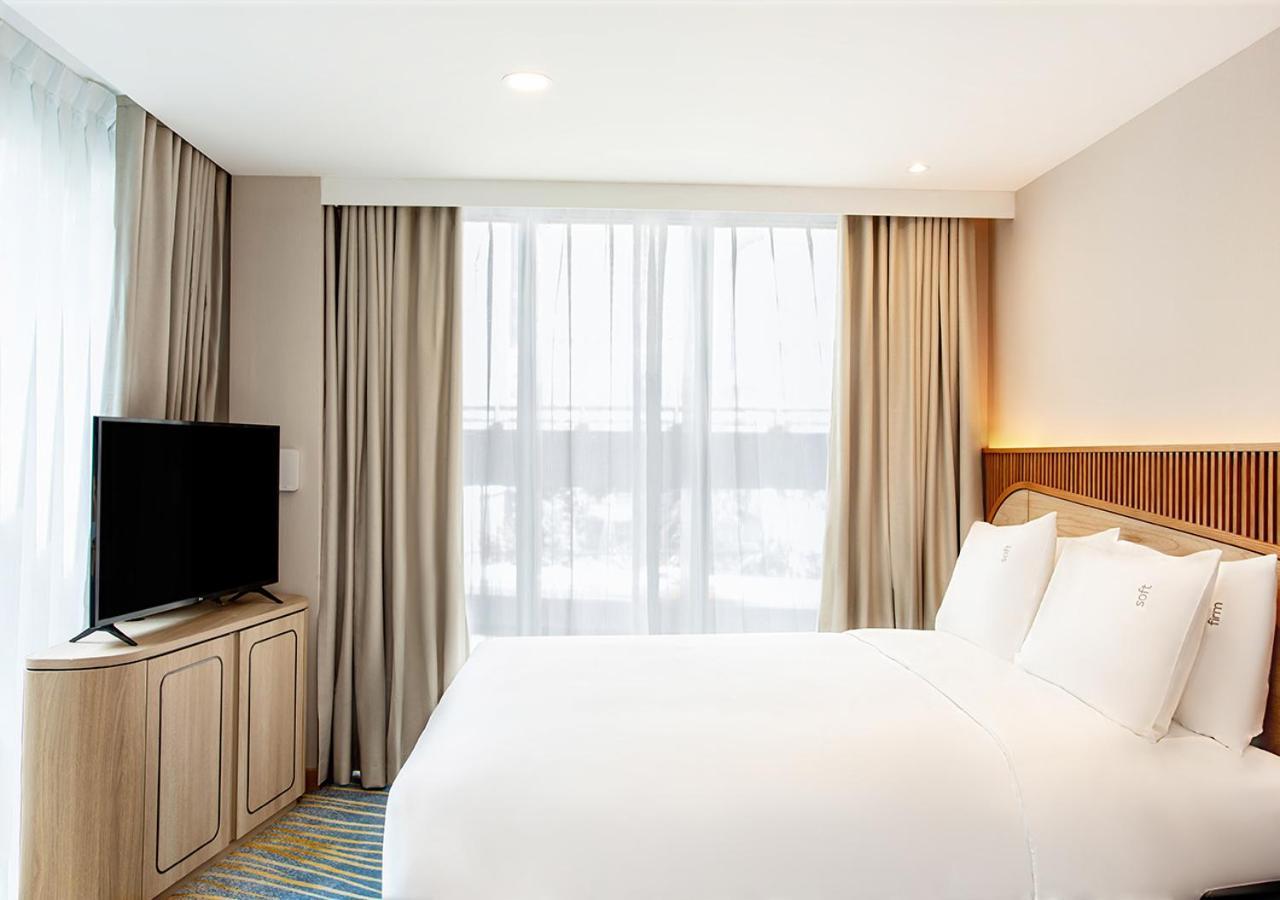Holiday Inn Express & Suites Bangkok Central Pier By Ihg Exterior foto