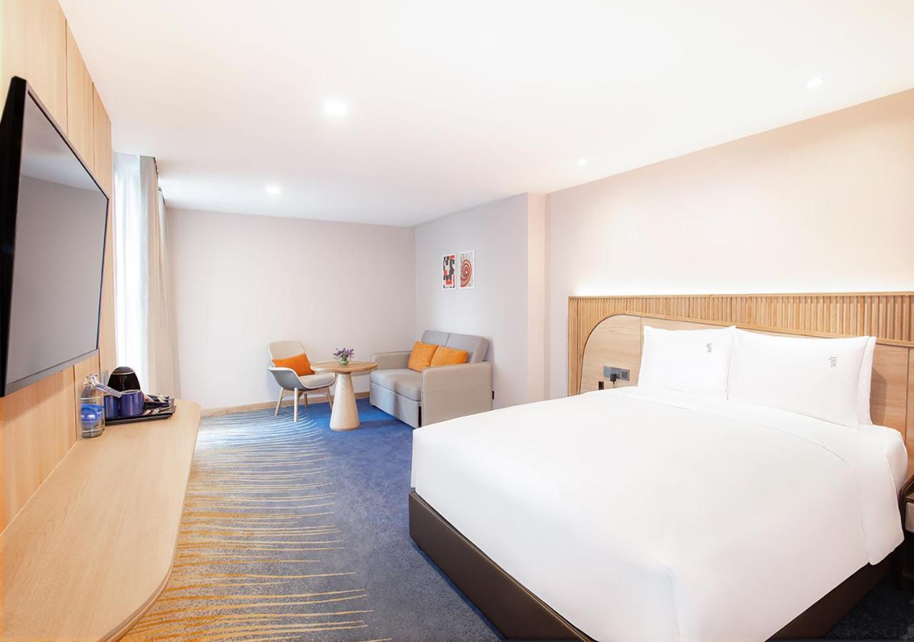 Holiday Inn Express & Suites Bangkok Central Pier By Ihg Exterior foto