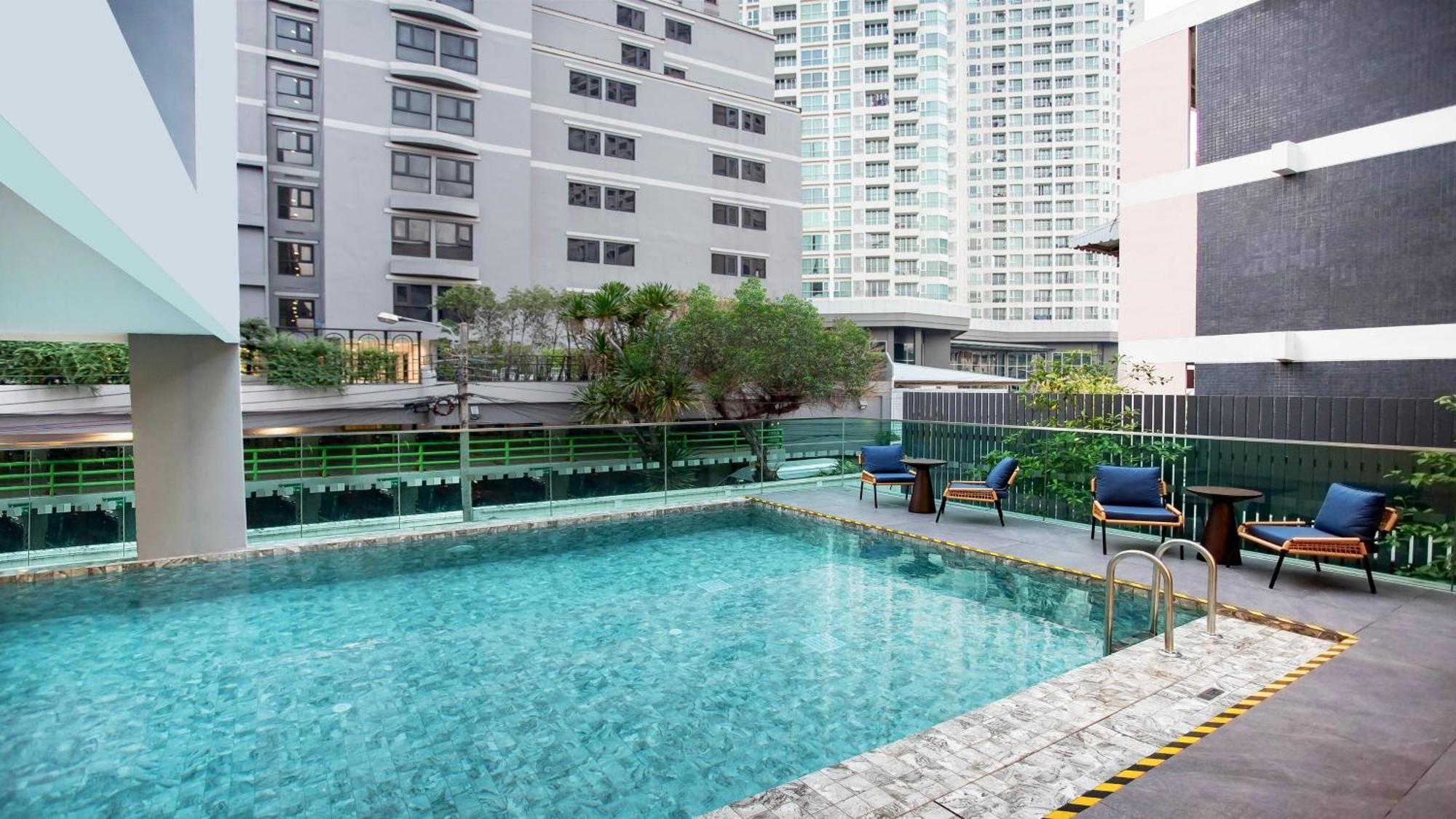 Holiday Inn Express & Suites Bangkok Central Pier By Ihg Exterior foto