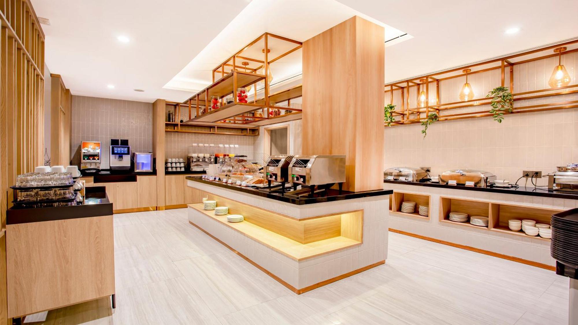 Holiday Inn Express & Suites Bangkok Central Pier By Ihg Exterior foto