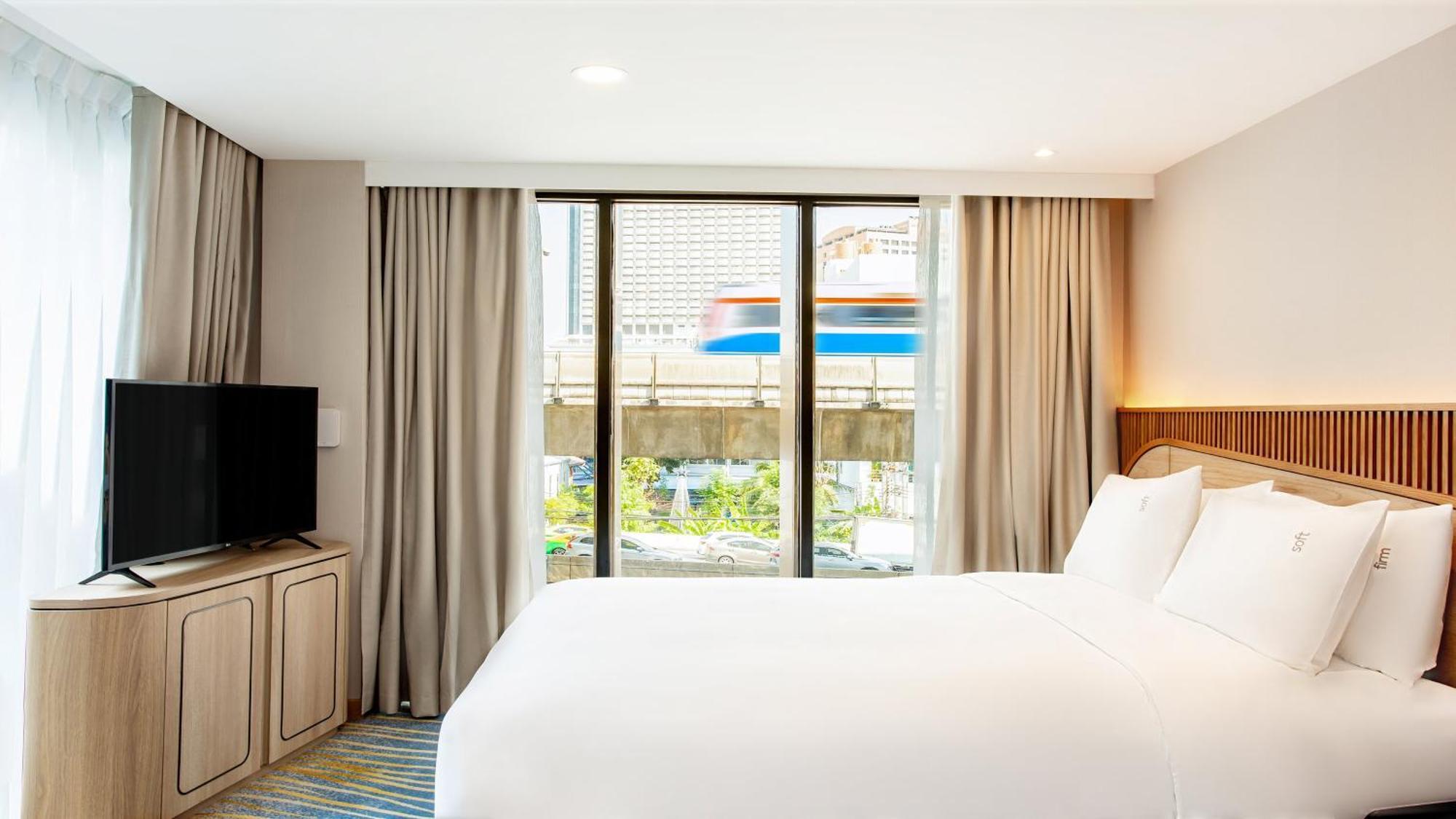 Holiday Inn Express & Suites Bangkok Central Pier By Ihg Exterior foto