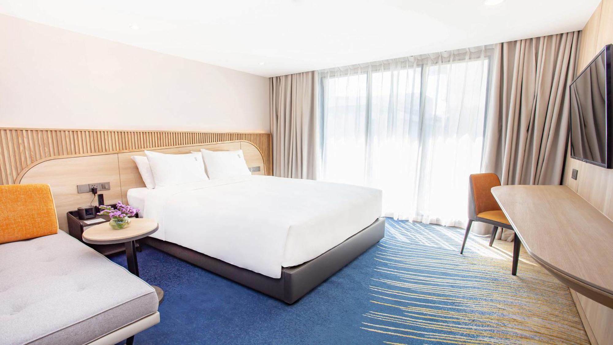 Holiday Inn Express & Suites Bangkok Central Pier By Ihg Exterior foto
