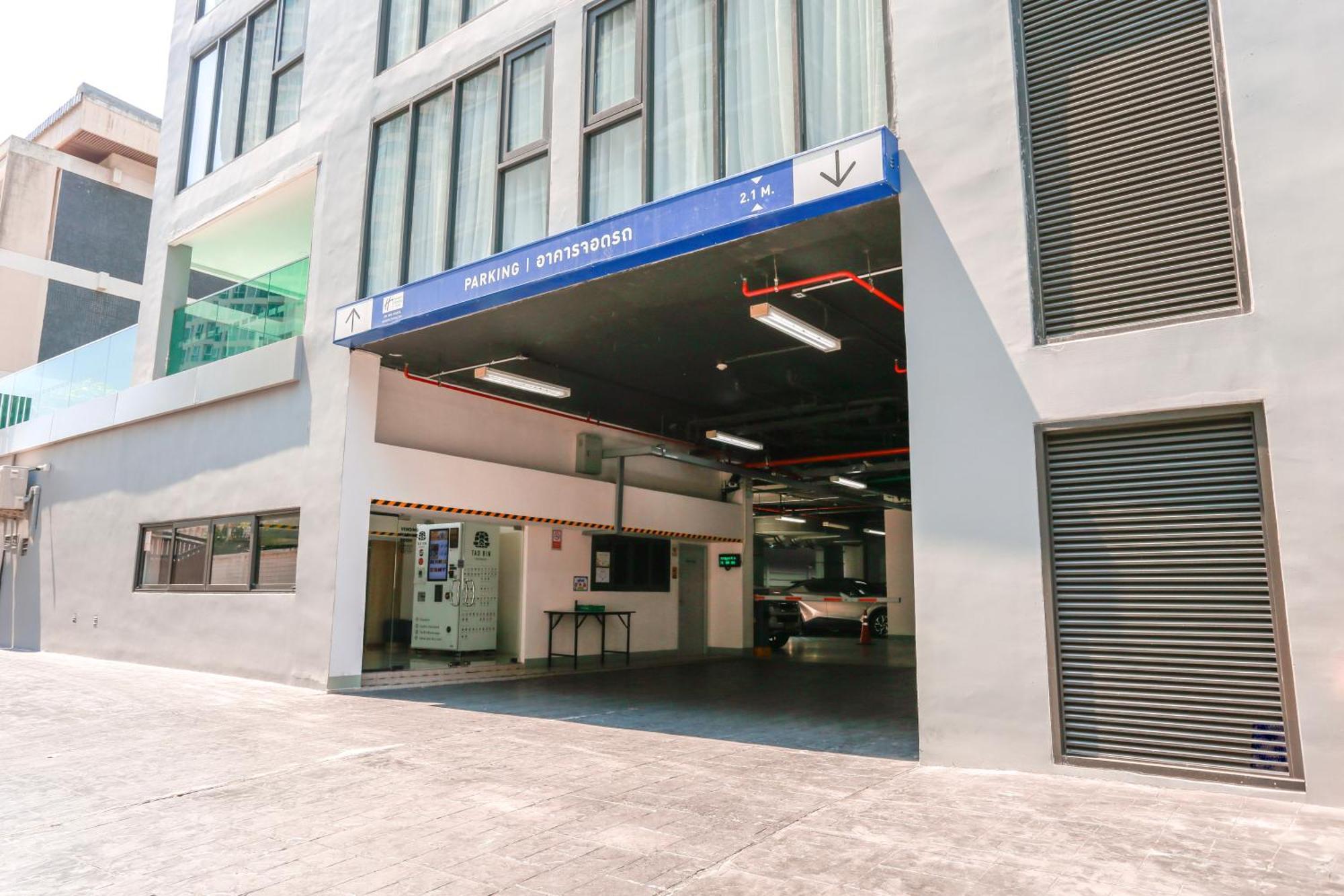 Holiday Inn Express & Suites Bangkok Central Pier By Ihg Exterior foto