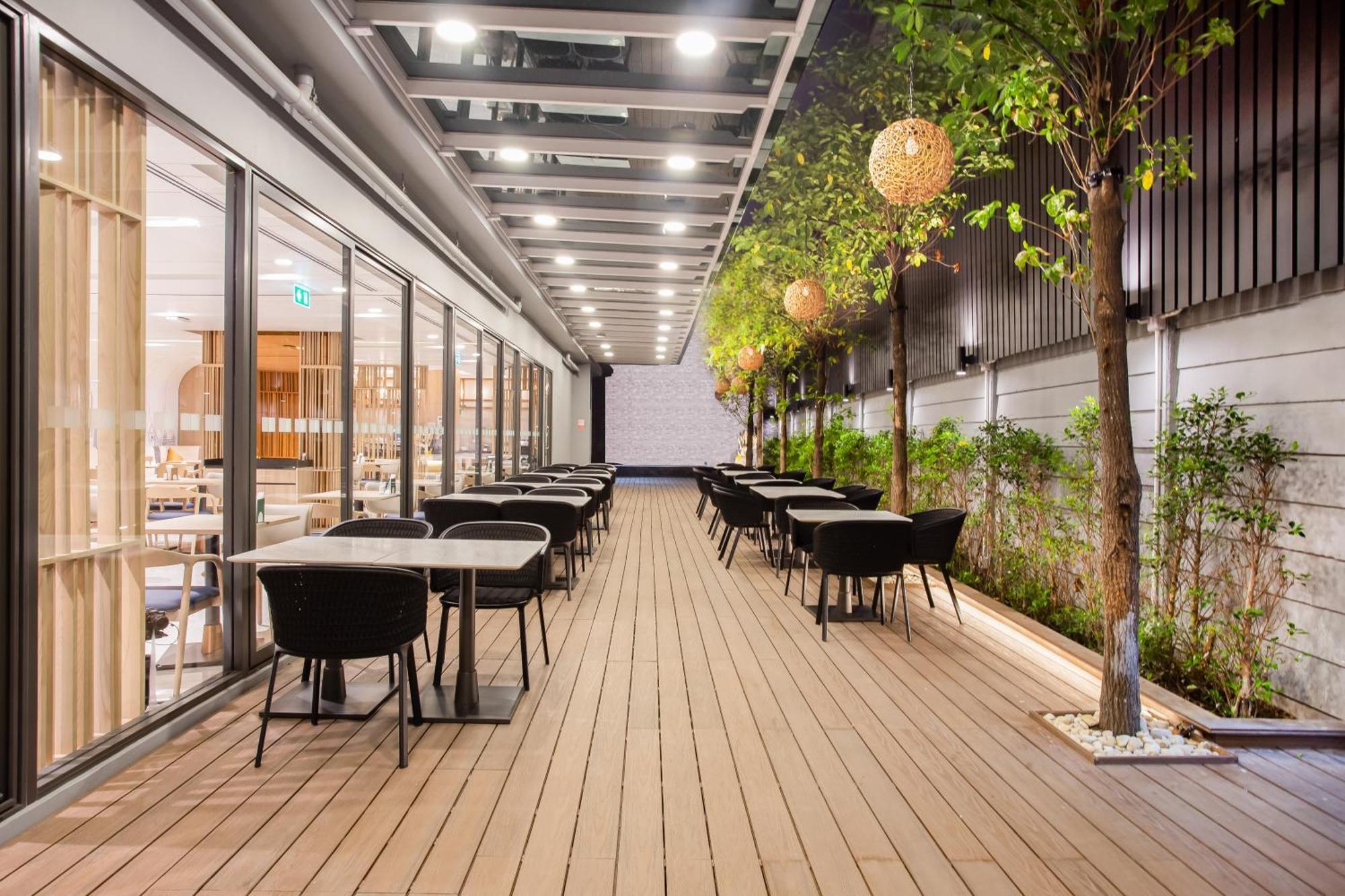 Holiday Inn Express & Suites Bangkok Central Pier By Ihg Exterior foto
